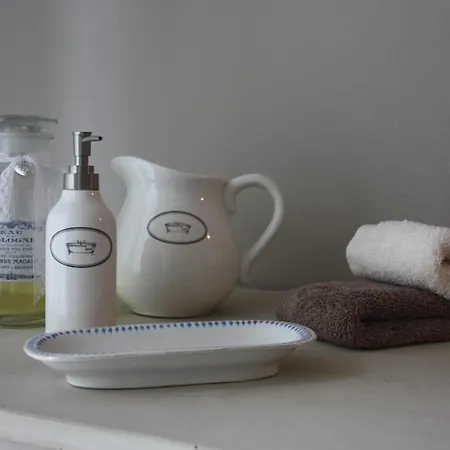 Le Cloitre St Joseph Bed & Breakfast 4*