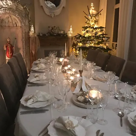 Le Cloitre St Joseph Bed & Breakfast 4*