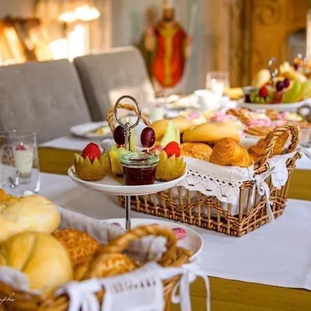 Bed & Breakfast Le Cloitre St Joseph 4*