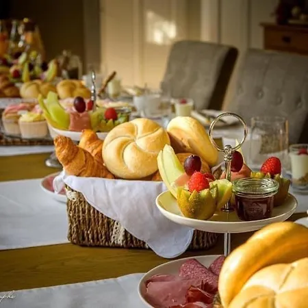 Le Cloitre St Joseph Bed & Breakfast Messines