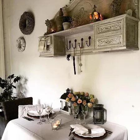Le Cloitre St Joseph 4* Messines